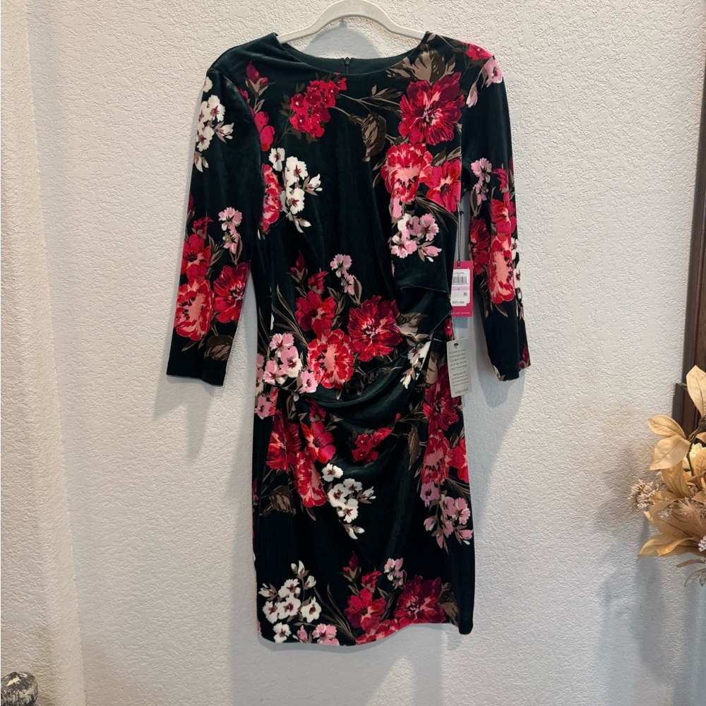 Vince Camuto Red and White Sheath Dress with Bateau Neckline